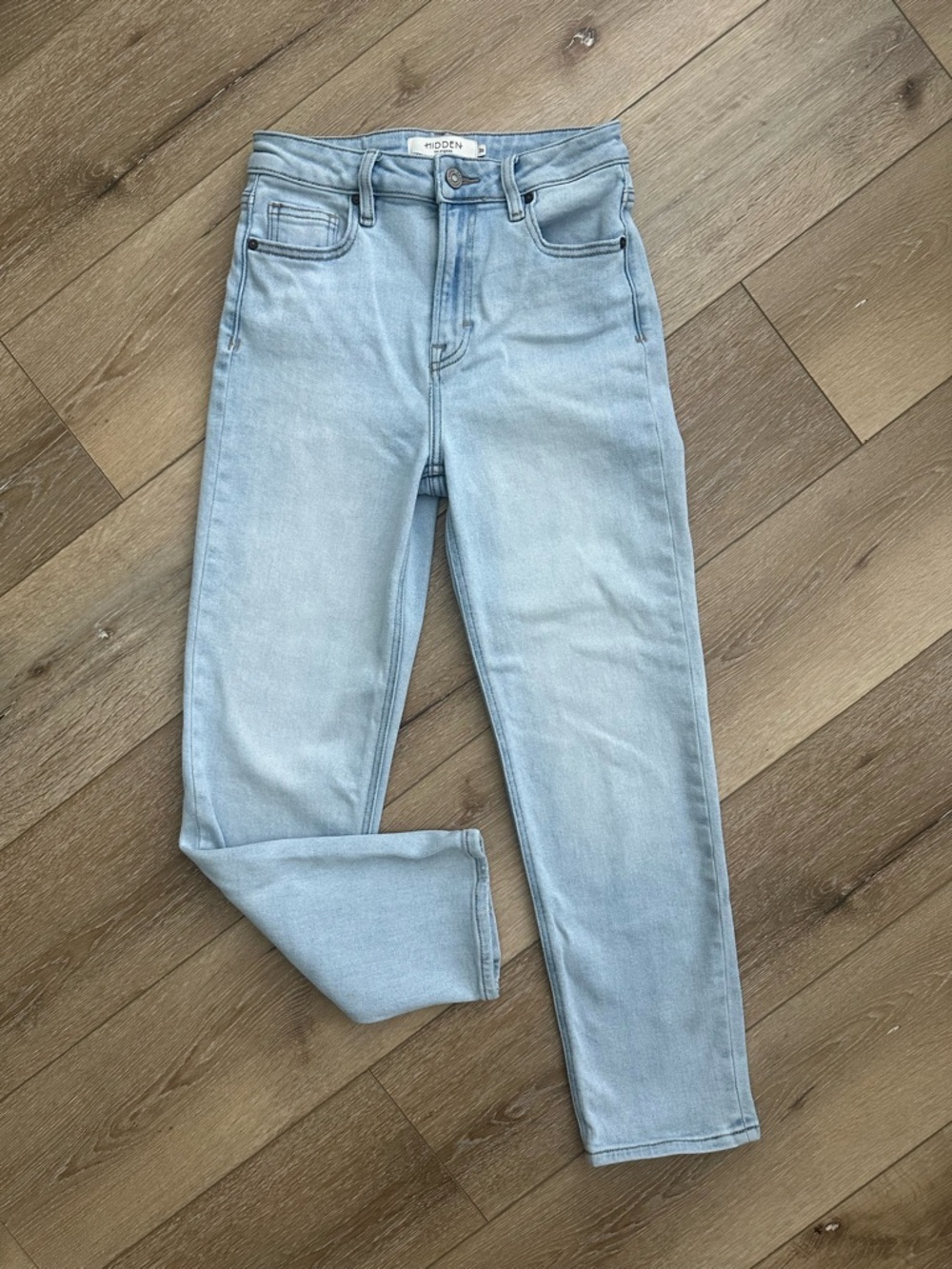 High-Rise Light Wash Women’s Jeans